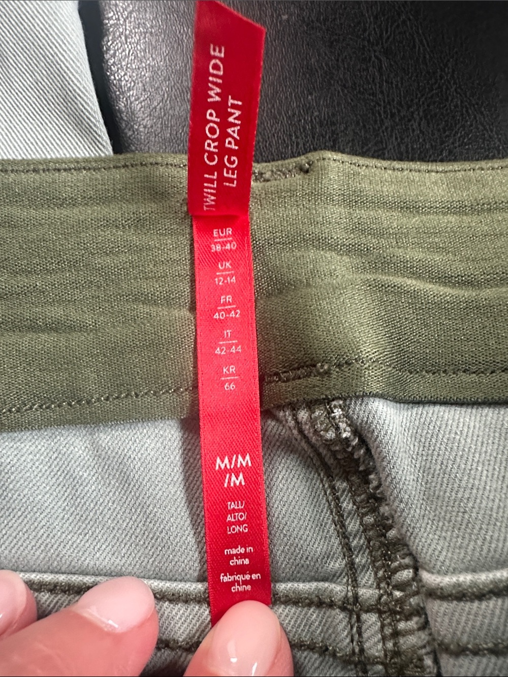 SPANX Twill Crop Wide Leg Pants in Light Sage - Picture 3 of 10
